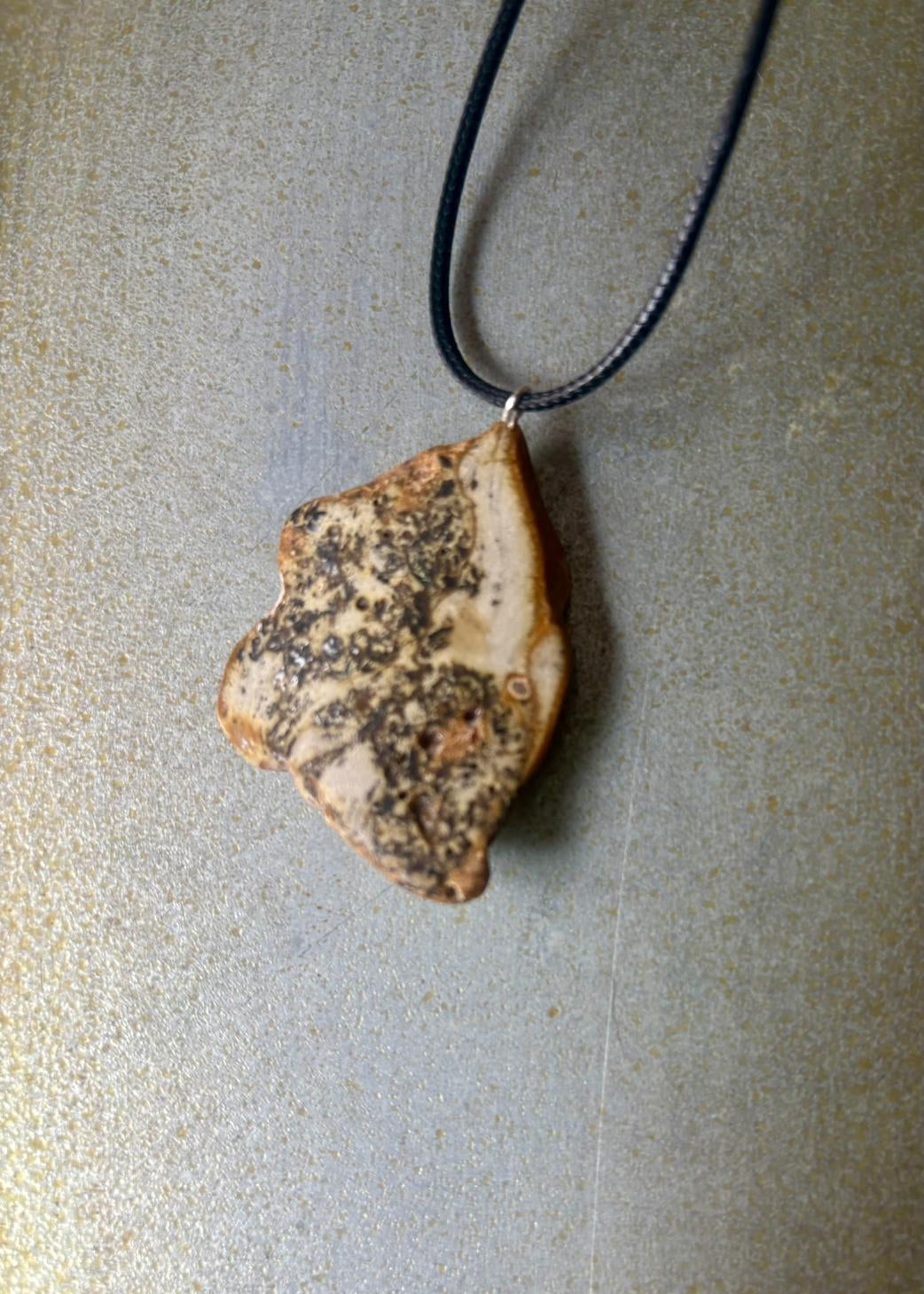 Rohbernstein Anhänger unisex