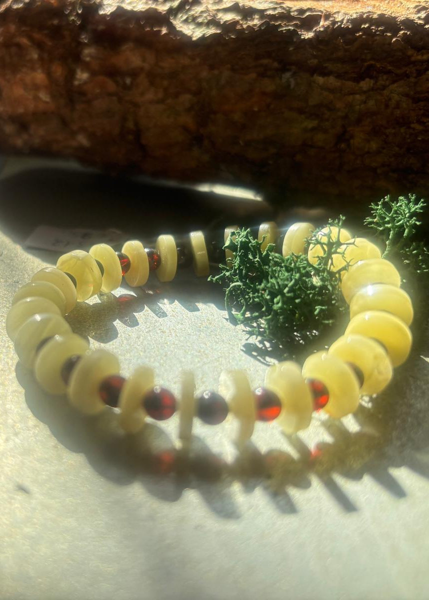 Schönes Bernsteinarmband