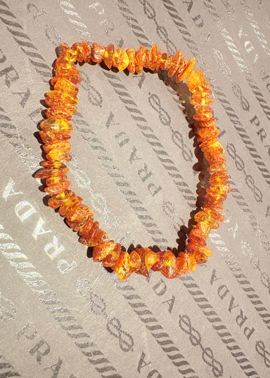 Sehr schönes Armband aus natürlichen Bernstein