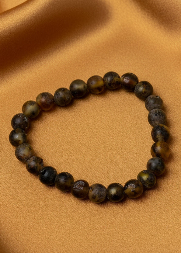 Schönes Armband aus natürlichen Bernstein