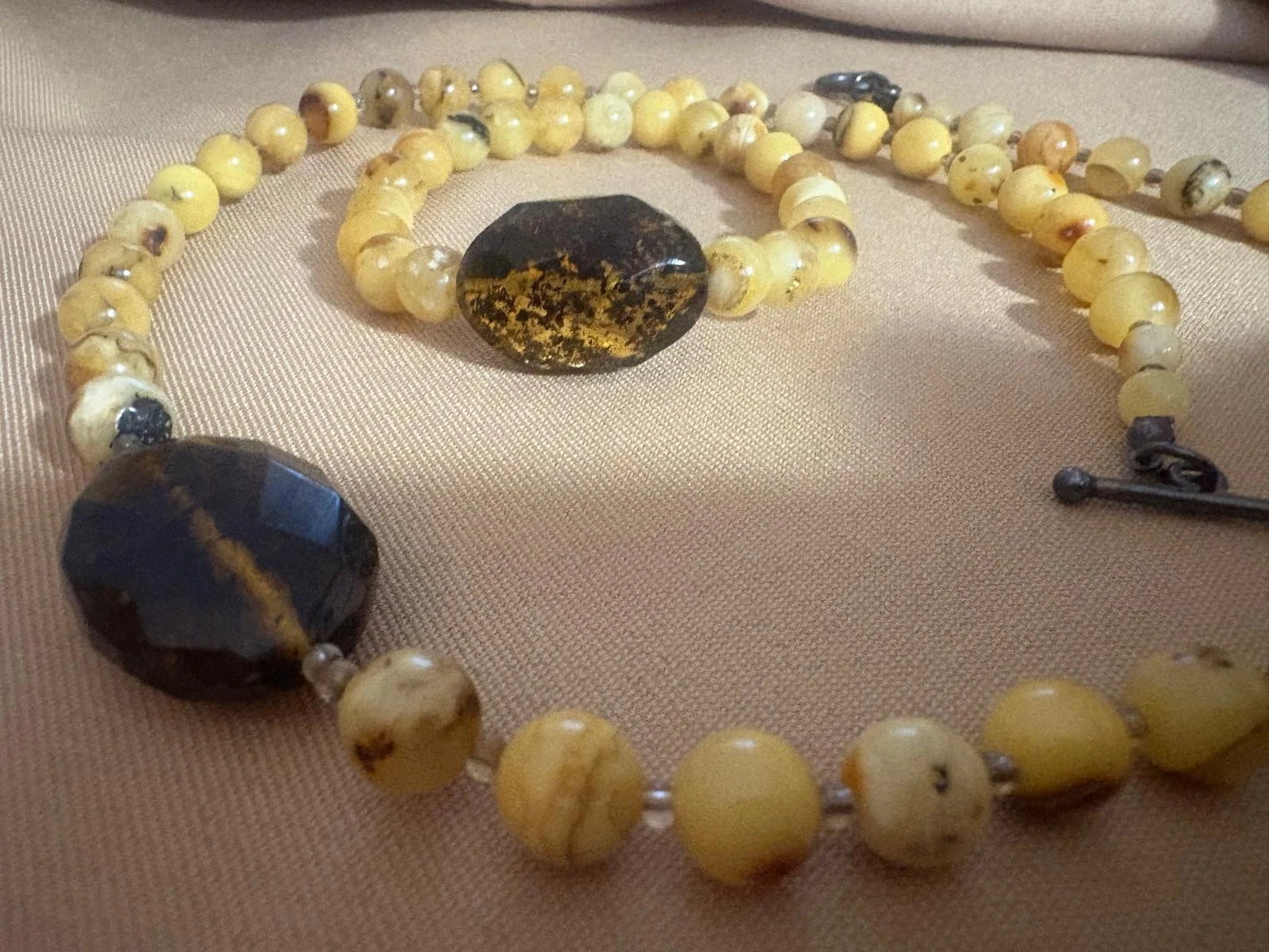 Sehr schönes Bernstein Set Halskette und Armband