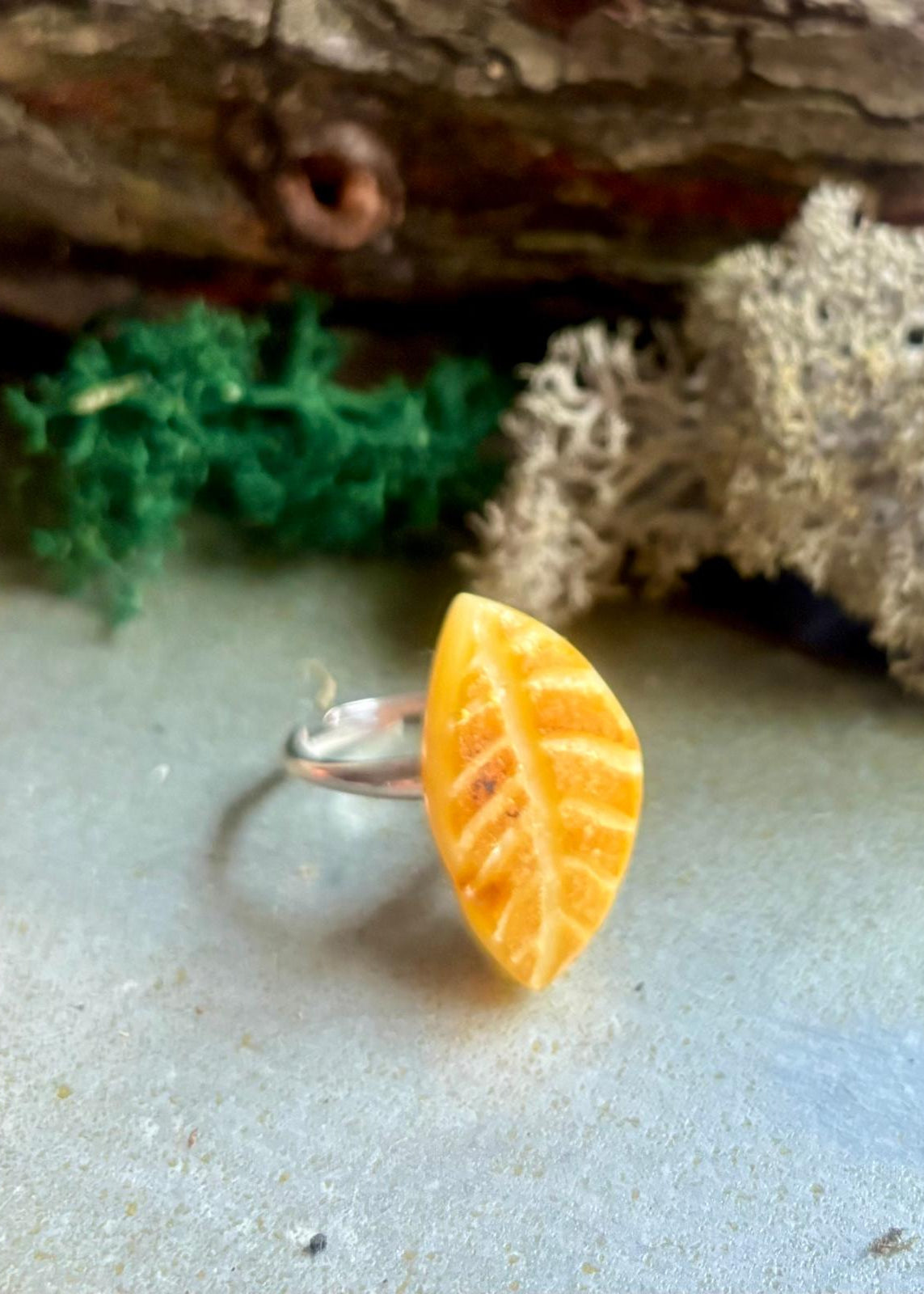 Sönes Set aus Ohrringe und Ring