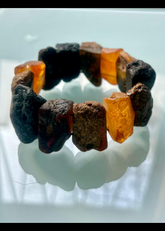 Sehr massives Armband aus Rohbernsteine