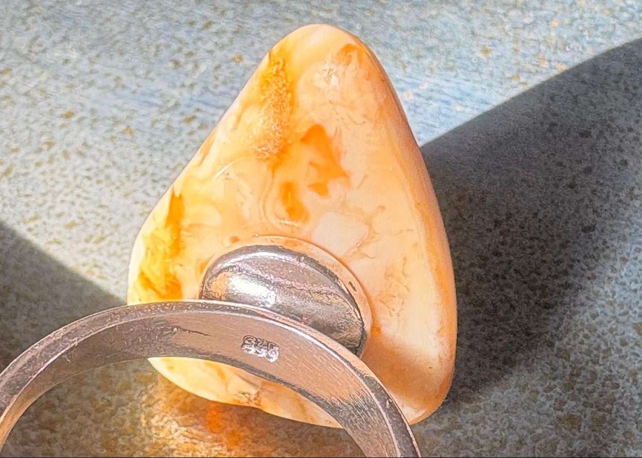 Schöner Damenring Unikat