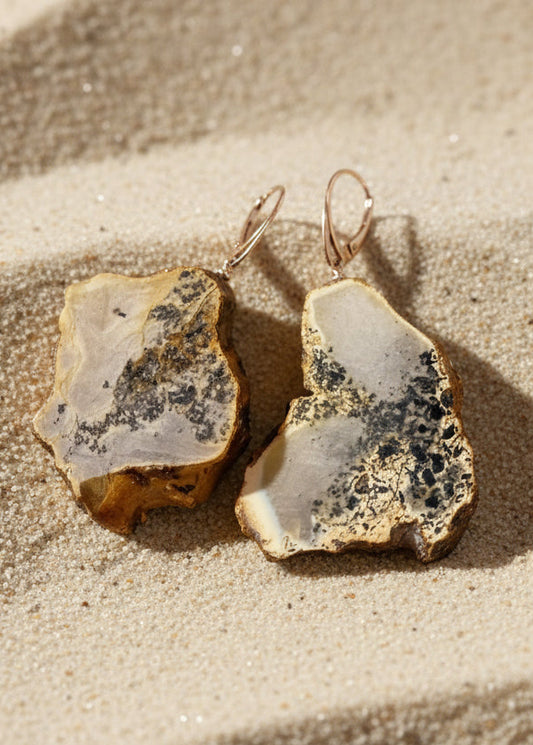 Moderne Ohrringe  aus Rohbernstein