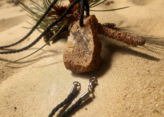 Anhänger in Marmoroptik