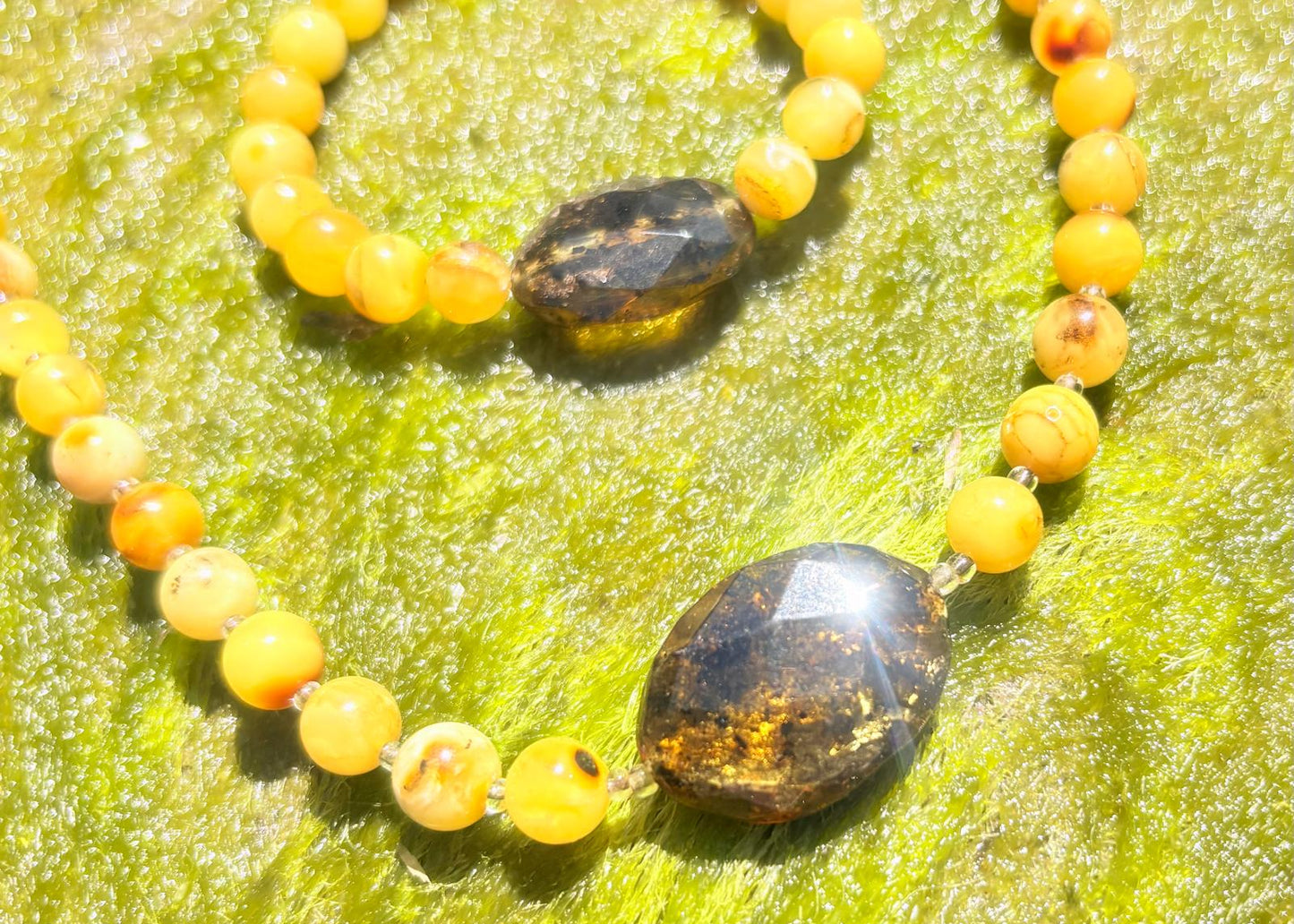Sehr schönes Bernstein Set Halskette und Armband