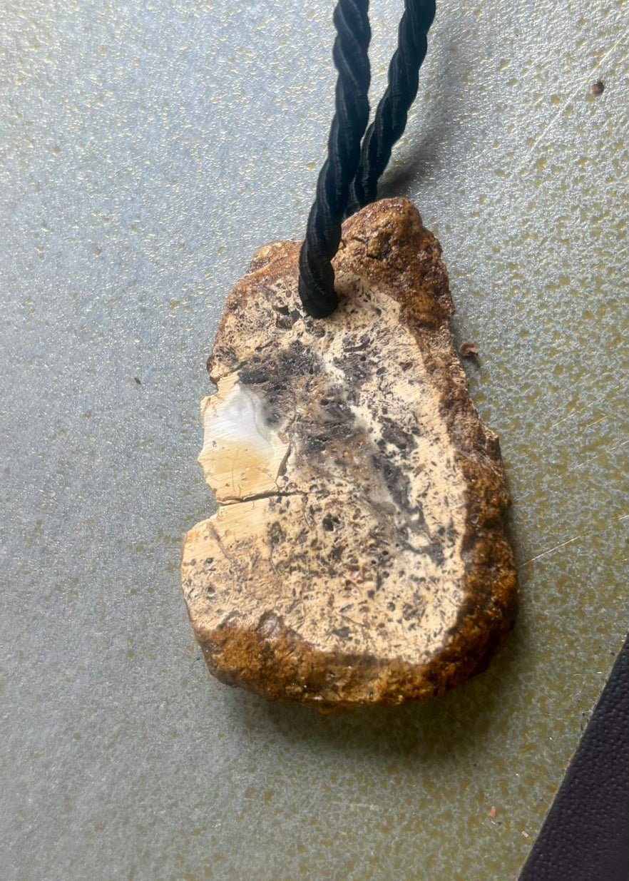 Anhänger in Marmoroptik