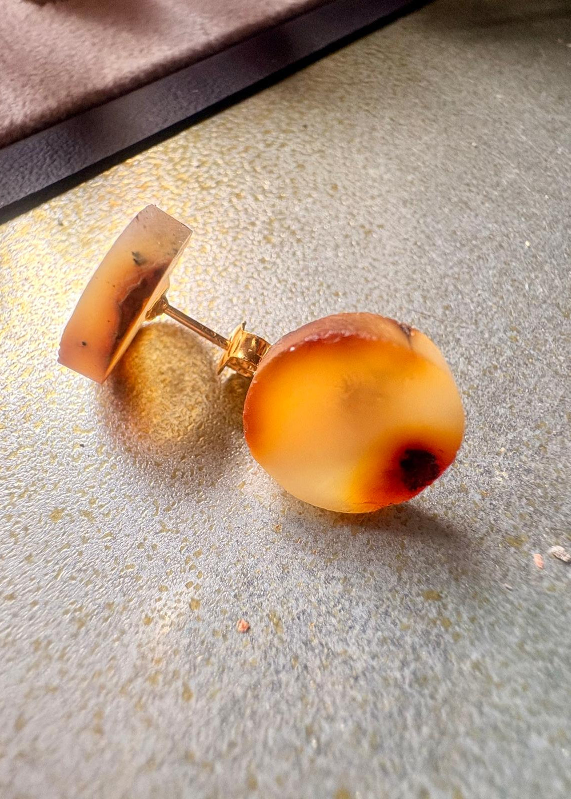 Ohrstecker minimalistisch