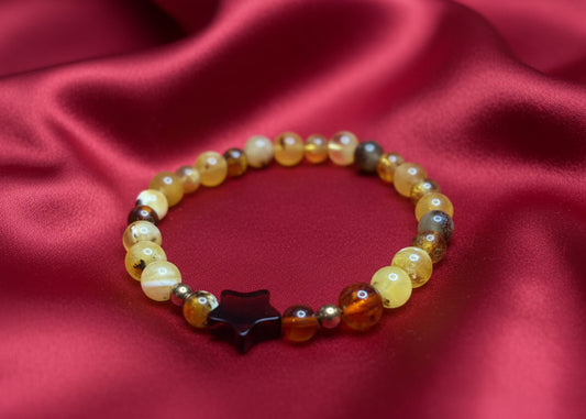 Schönes Armband aus natürlichen Bernstein