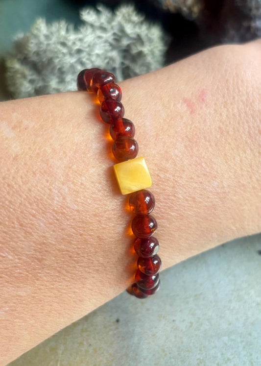 Zweifarbiges Bernsteinarmband