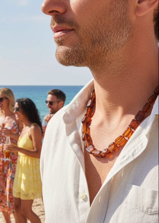 Schöne Halskette aus natürlichem Bernstein