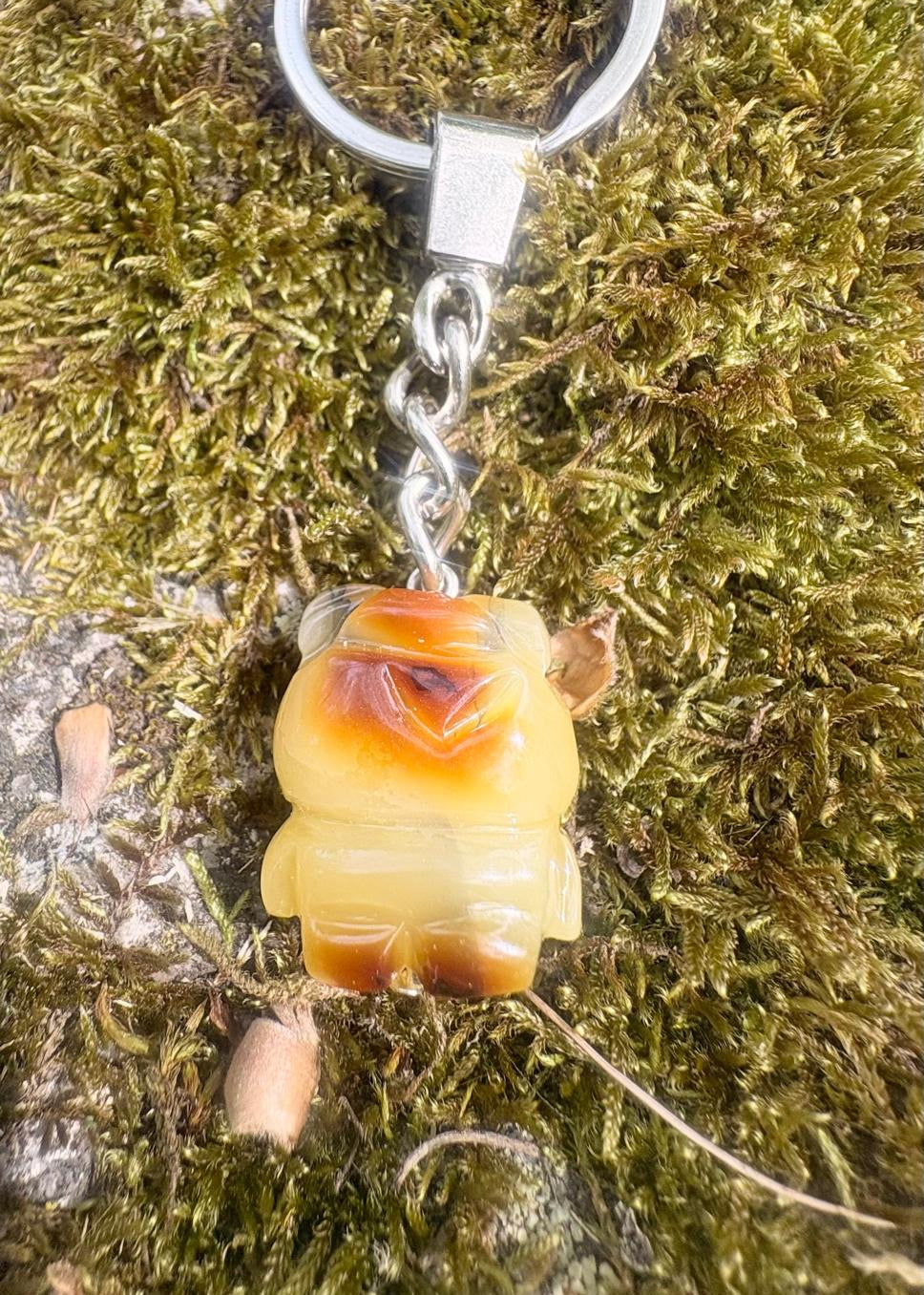 Schlüsselanhänger mit Bärfigur Bernstein