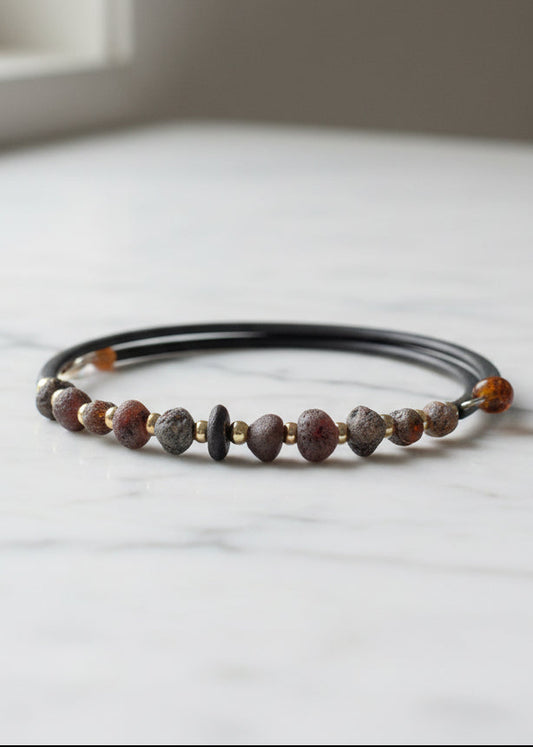 Armreif mit feinen Bernsteinkugeln