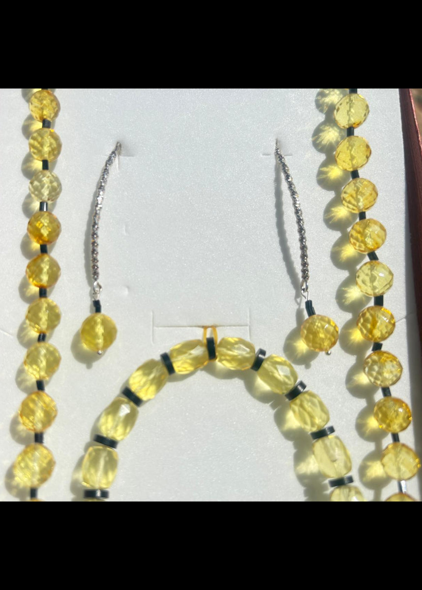 Schönes Damen Set aus Bernstein