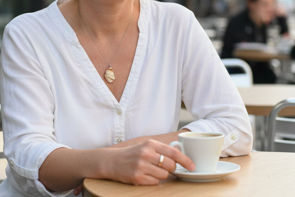 Wunderschöner Bernstein Anhänger mit Seltener Farbe