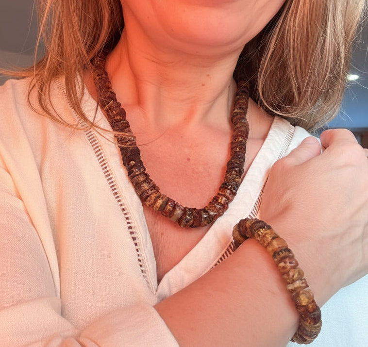 Schöne Handgearbeitete Naturbernsteinkette mit passendem Armband