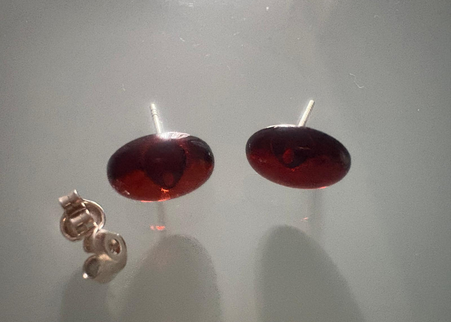 Ohrstecker Kirschfarben Bernstein