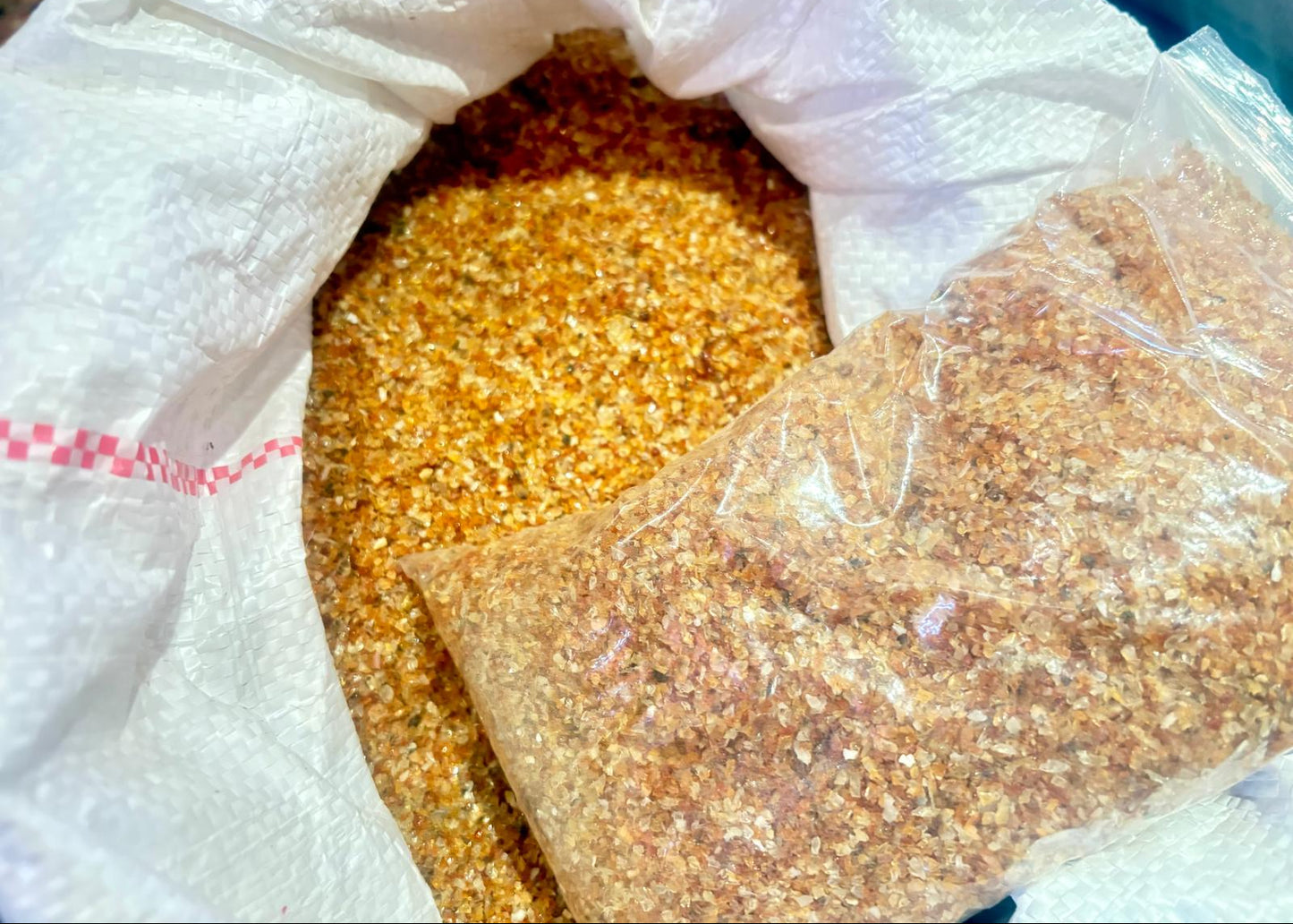 Bernstein-Granulat in feiner Körnung