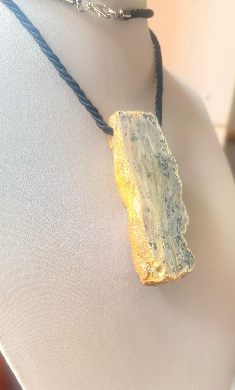 Rohbernstein-Anhänger