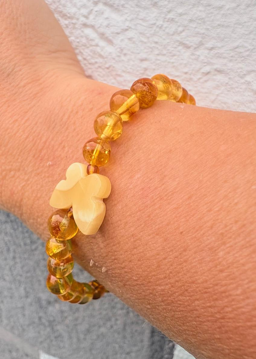 Armband Bernstein mit Schmetterling