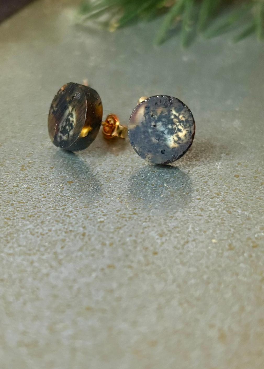 Blauer Bernstein Ohstecker