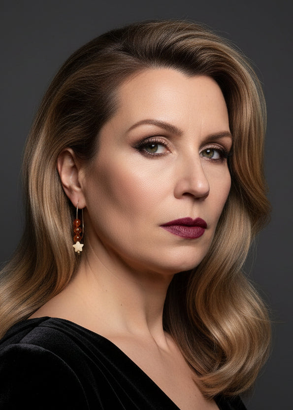 Moderne Ohrhänger aus natürlichem Bernstein