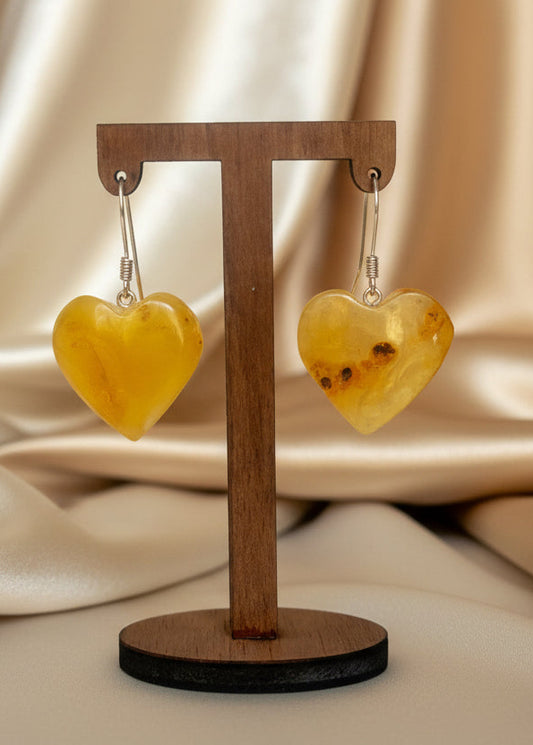 Sehr schöne Ohrringe in Herz Form aus echtem Bernstein