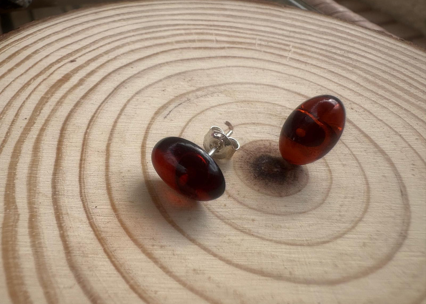 Ohrstecker Kirschfarben Bernstein
