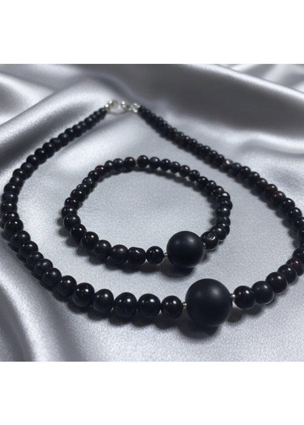Handgearbeitete Halskette und Armband aus Naturbernstein im Set