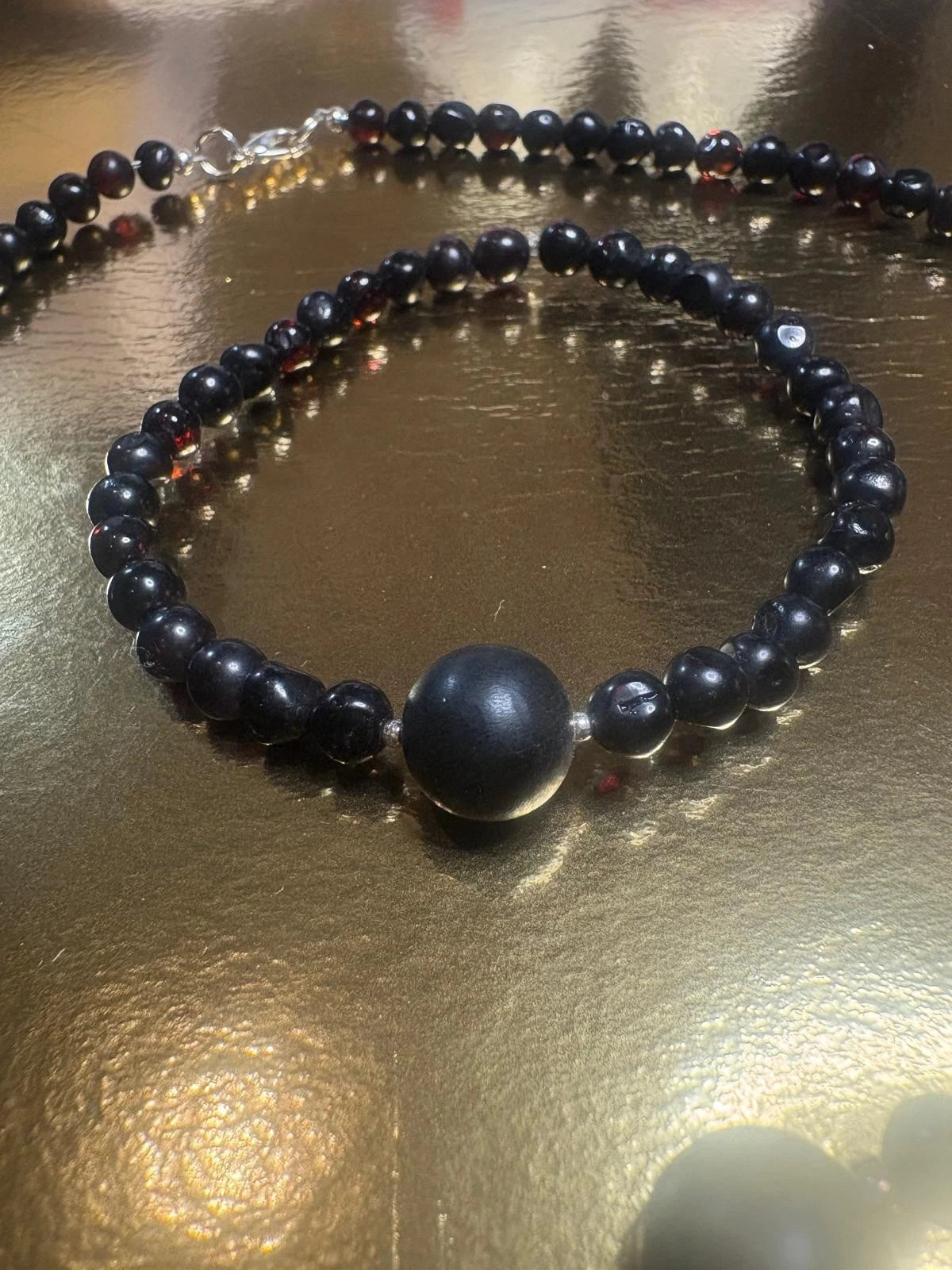 Handgearbeitete Halskette und Armband aus Naturbernstein im Set